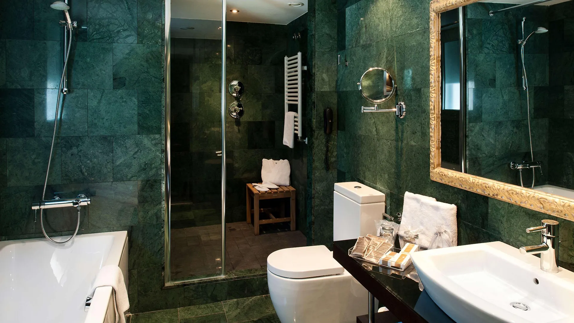 Hotel Catalonia Rigoletto Barcelona 4*,