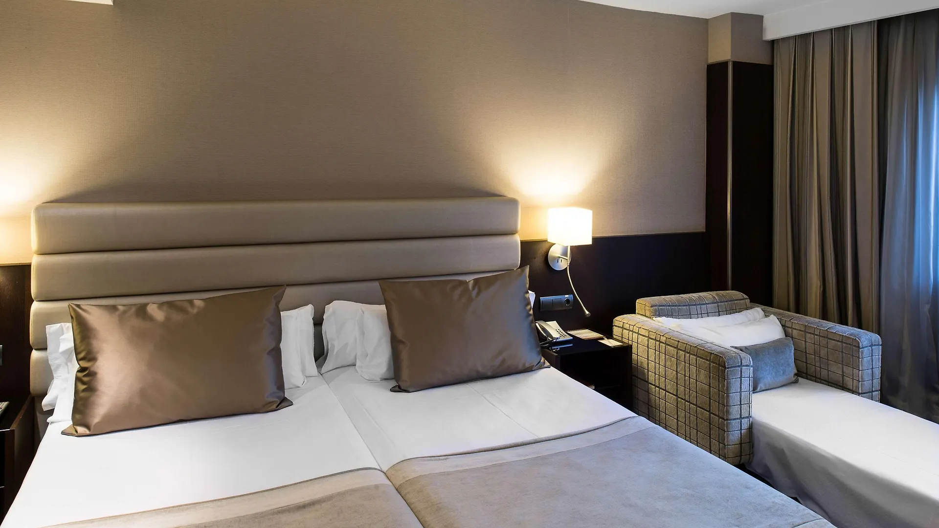 Hotel Catalonia Rigoletto Barcelona