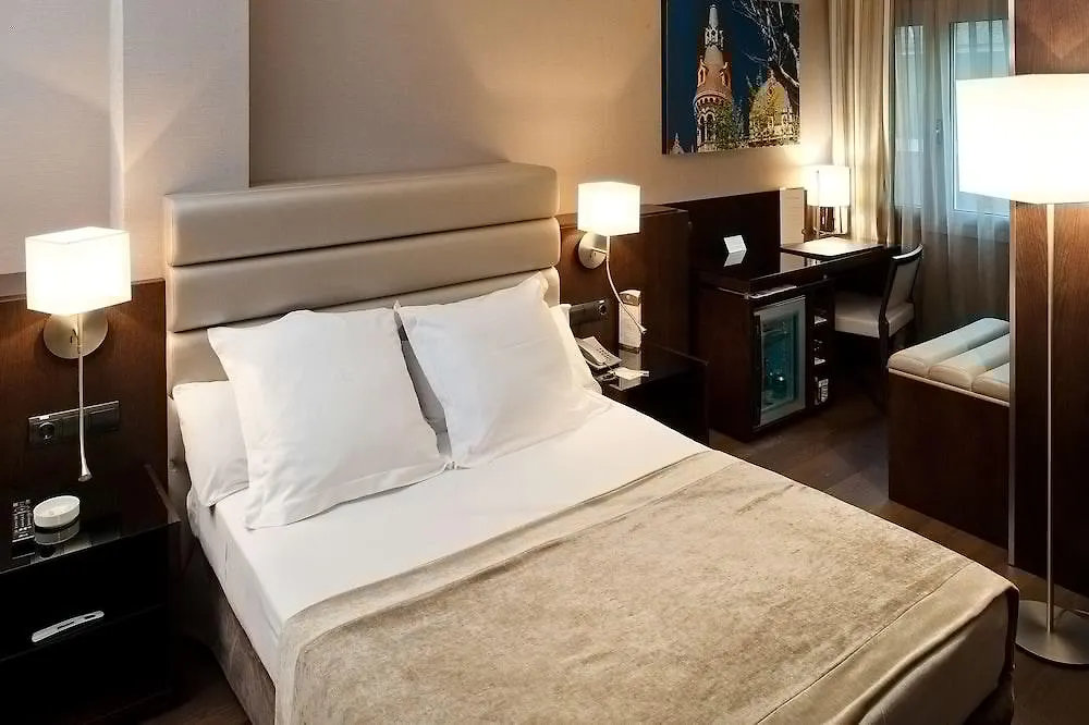 Hotel Catalonia Rigoletto Barcelona 4*,
