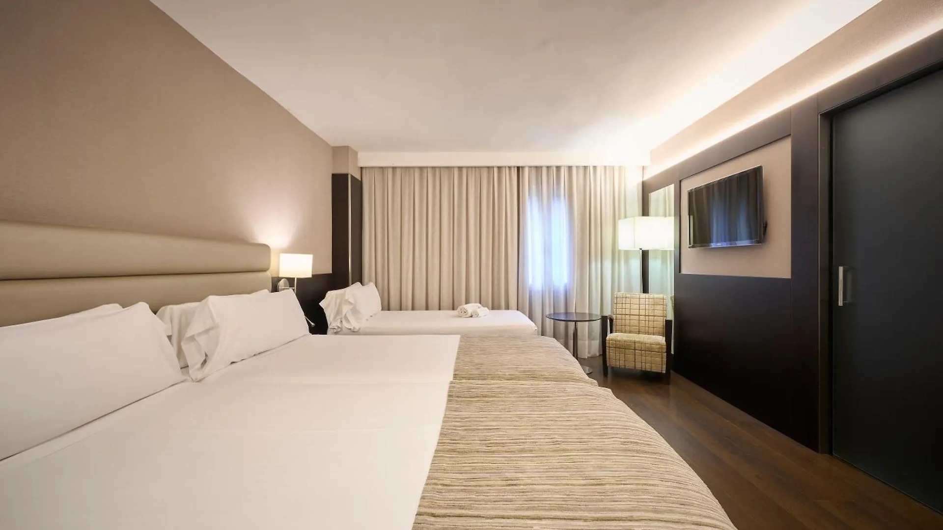 Hotel Catalonia Rigoletto Barcelona 4*,  Spanien